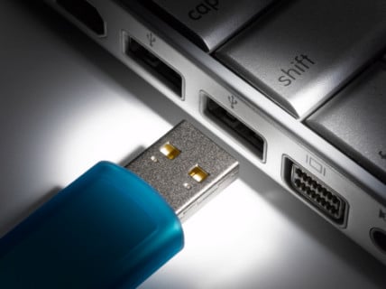 Top 12 Tech Gifts 2017: SanDisk Ultra Dual Drive USB Type-C